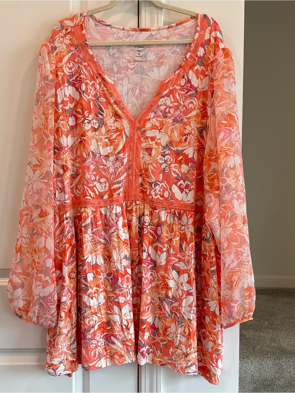Torrid Super Soft Coral and White Floral Long Sleeve Tunic Top